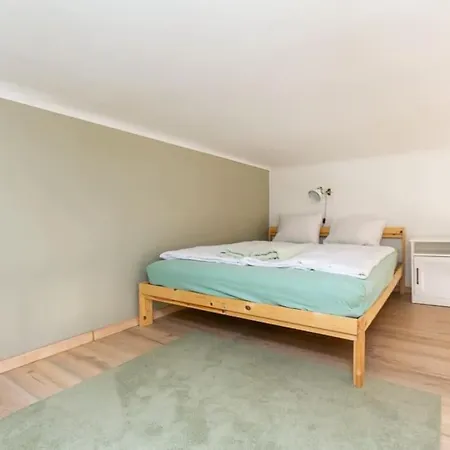 H10 By Nw Apartment